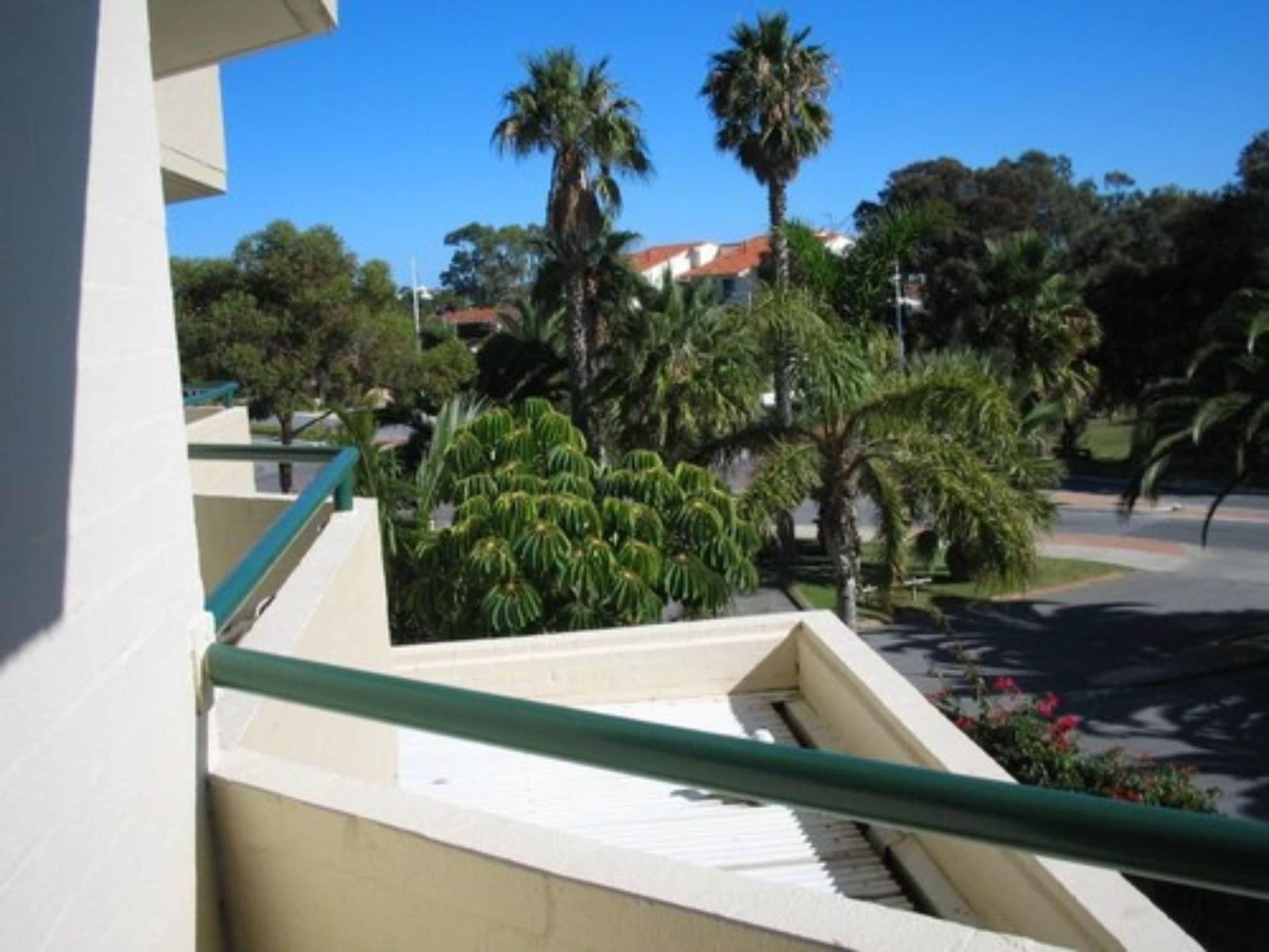 Atrium Hotel Mandurah Exterior foto